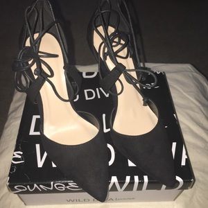 Slip on ankle black wrap stilettos 👠